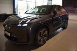 Lynk & Co 08 PHEV More