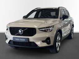 Volvo XC40 B4 FWD Bensin Plus Dark