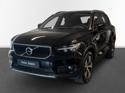 Volvo XC40 D4 AWD Momentum Edition
