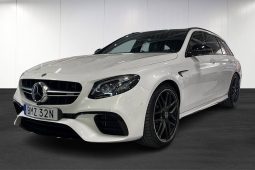 Mercedes-Benz AMG E 63 S T 4MATIC+ Burmester Läder Kolfiber 1628 Mil!