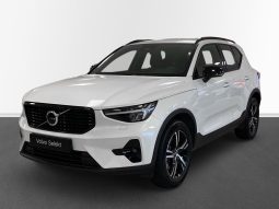Volvo XC40 B4 FWD Bensin Plus Dark